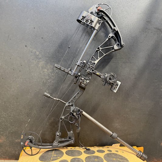 Bowtech Revolt X Black